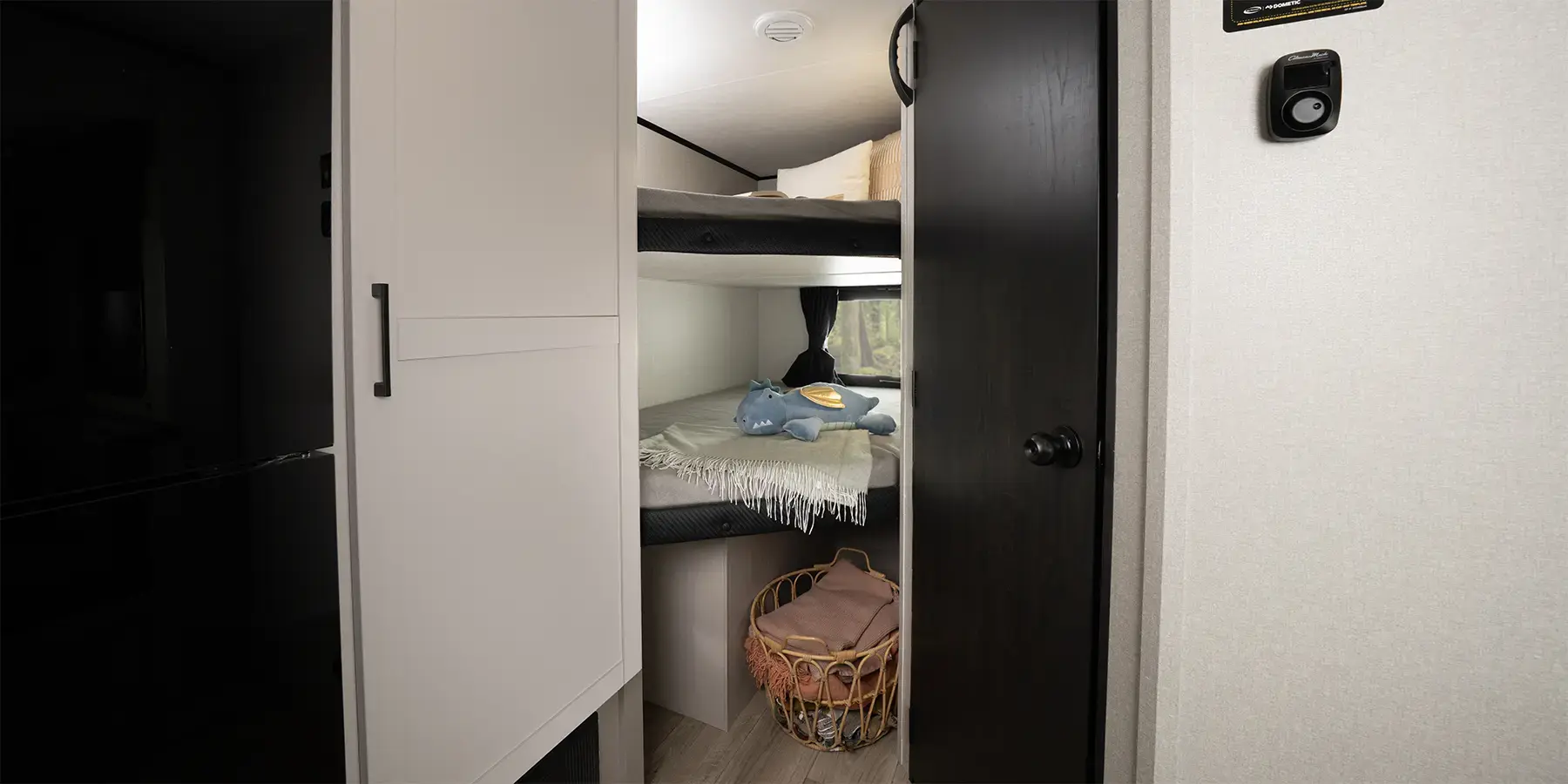 Jay Feather SL interior 2