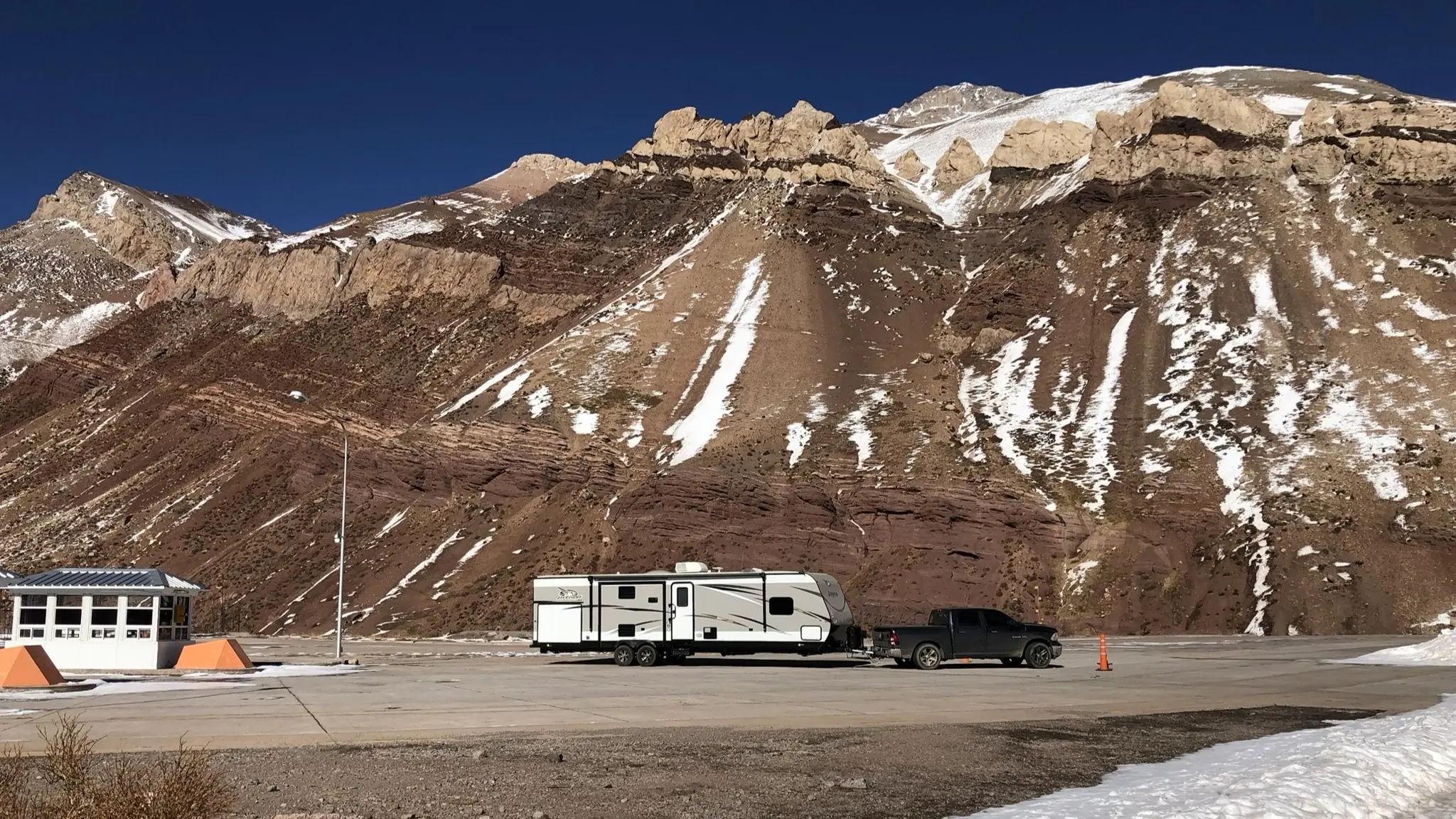 Portada 3 OUTLANDER RV